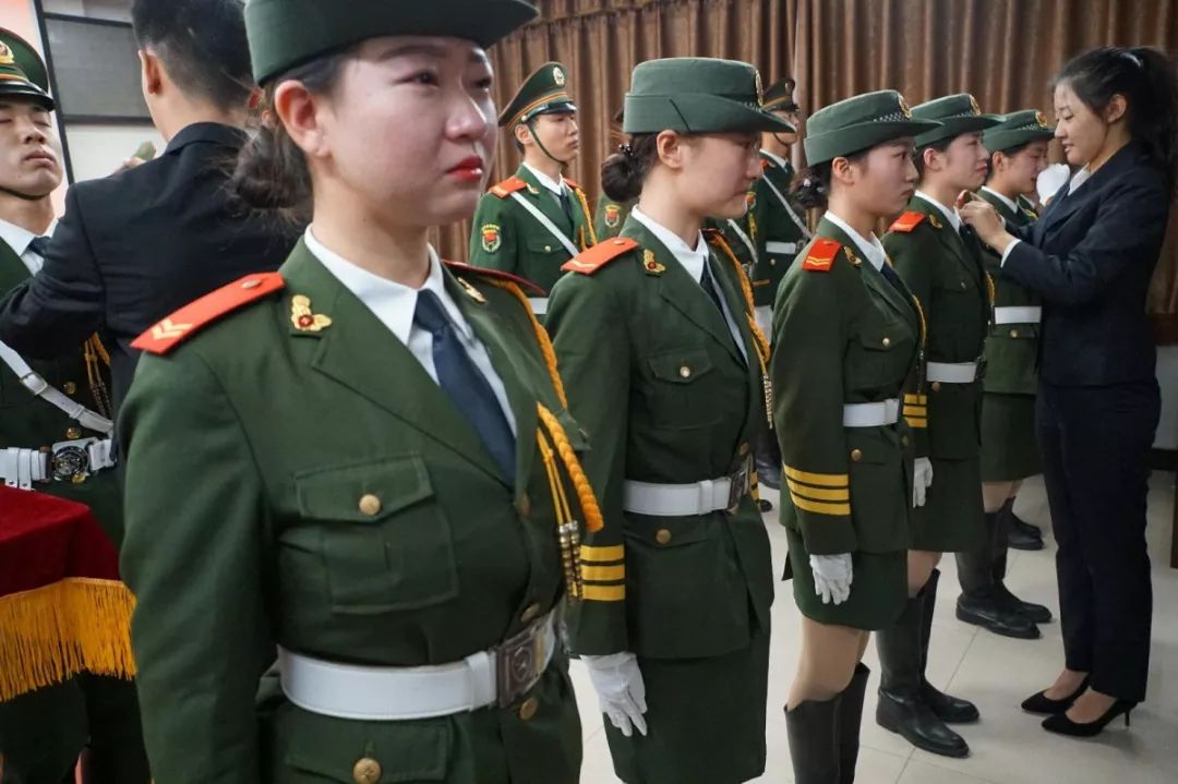 仪仗队中的河南籍干部,荣耀与担当,河南籍干部在仪仗队中的荣耀与担当