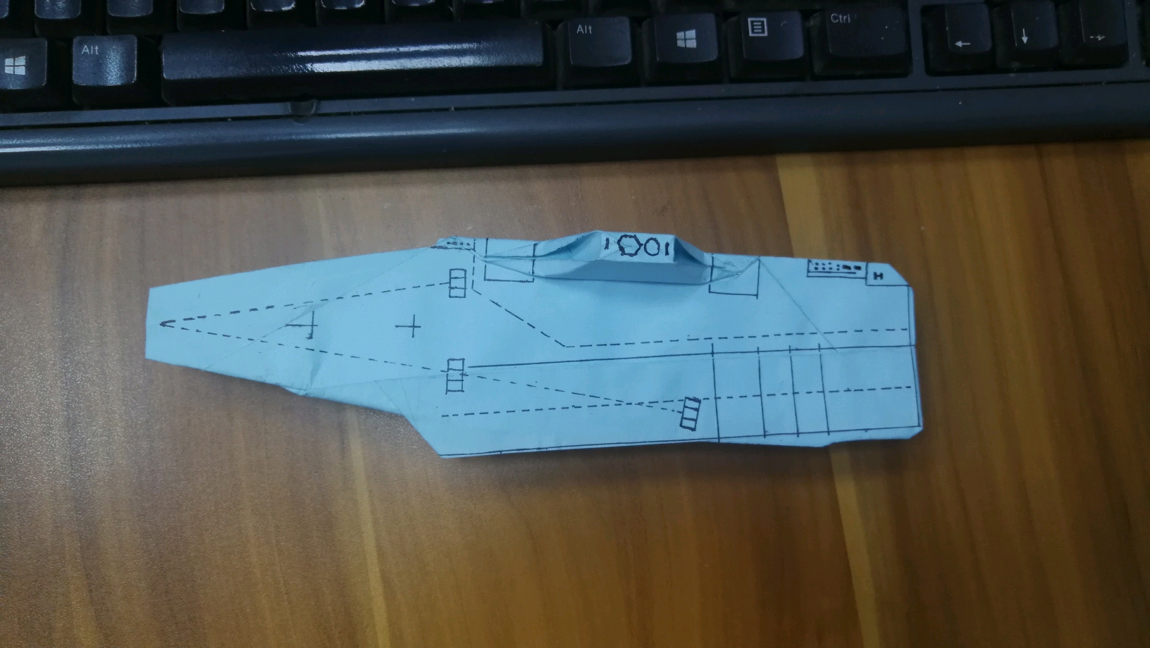 如何用纸制作航空母舰模型,纸制航空母舰模型制作指南