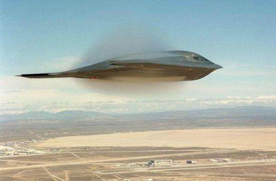 B-2轰炸机设计灵感之源,探索航空领域的艺术与技术融合,B-2轰炸机设计灵感之源,航空艺术技术的融合探索