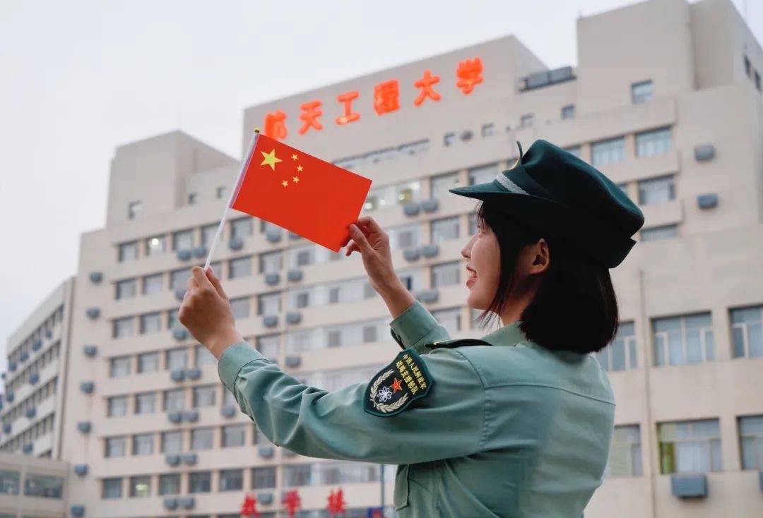 中国空军基地军装，历史、特色与荣耀，中国空军基地军装，历史、特色与荣耀的见证