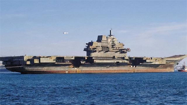 瓦良格号,一位爱国者的慷慨赠礼,献给祖国的深情厚意,瓦良格号,爱国者的深情赠礼,献给祖国的荣耀时刻