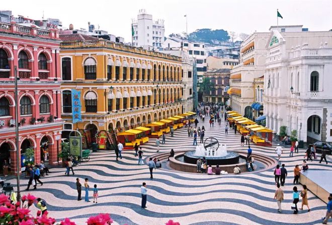 澳门一码一肖一特一中,公开性与彩票文化的探讨,澳门彩票文化中的一码一肖一特一中现象及其公开性探讨