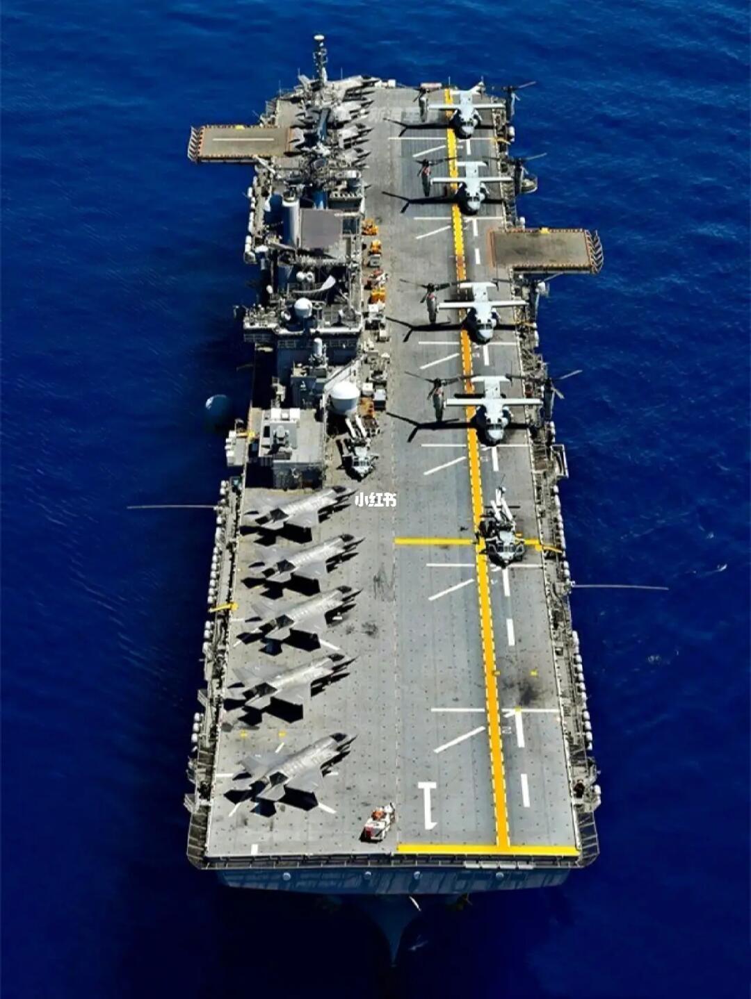 黄蜂级两栖攻击舰的发展，探索未来军事力量的新篇章，黄蜂级两栖攻击舰发展，揭开未来军事力量新篇章的神秘面纱