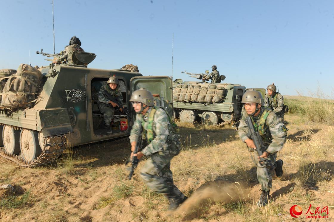 朱日和军演,无畏牺牲,展现英勇无畏的军事力量,朱日和军演,展现英勇无畏军事力量的无畏牺牲