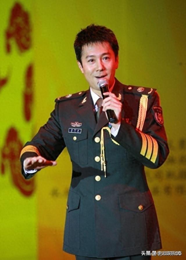 中国女兵,单人的力量与坚韧之美,中国女兵,单人力量的坚韧与美丽