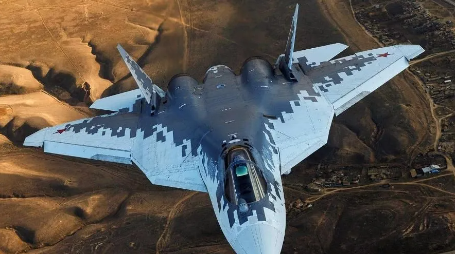 苏-57最震撼的一张照片，揭示力量与技术的完美结合，苏-57完美瞬间，力量与技术的震撼结合照片