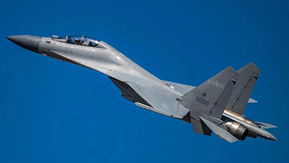 歼-16战斗机的性能指标,空中霸主的技术细节,歼-16战斗机性能揭秘,空中霸主技术细节探究