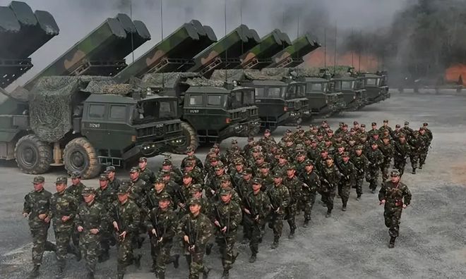 集团军是军吗?——对现代军事组织结构的深度解析,集团军与现代军事组织结构深度解析,是军吗?