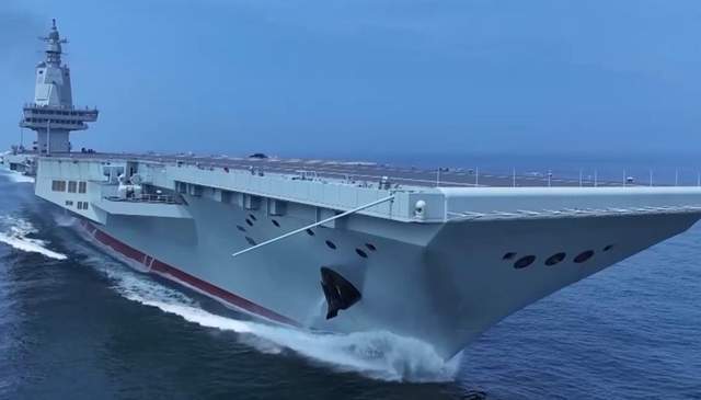 中国第四艘航母——广东舰,新时代的海洋强国标志,广东舰,新时代海洋强国的新里程碑——中国第四艘航母亮相