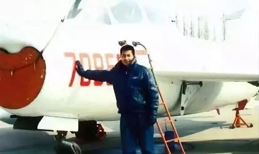 歼15飞鲨式战斗机图片,揭示中国海军航空兵力量的象征,歼15飞鲨战斗机图片,中国海军航空兵力量的象征