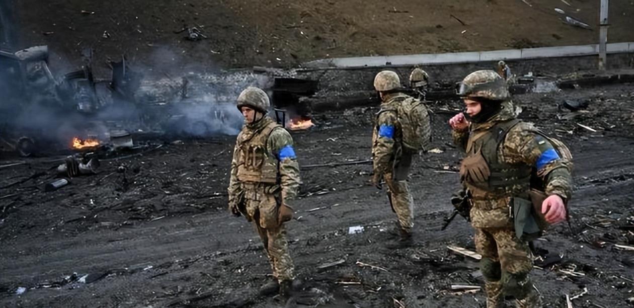 台海新闻最新头条，地区动态与经济趋势引领全球关注，台海新闻热点速递，地区动态与经济趋势全球瞩目