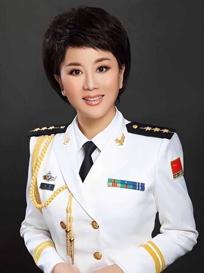 央视军事女记者全部名单及其影响力深度解析，央视军事女记者名单影响力深度解析