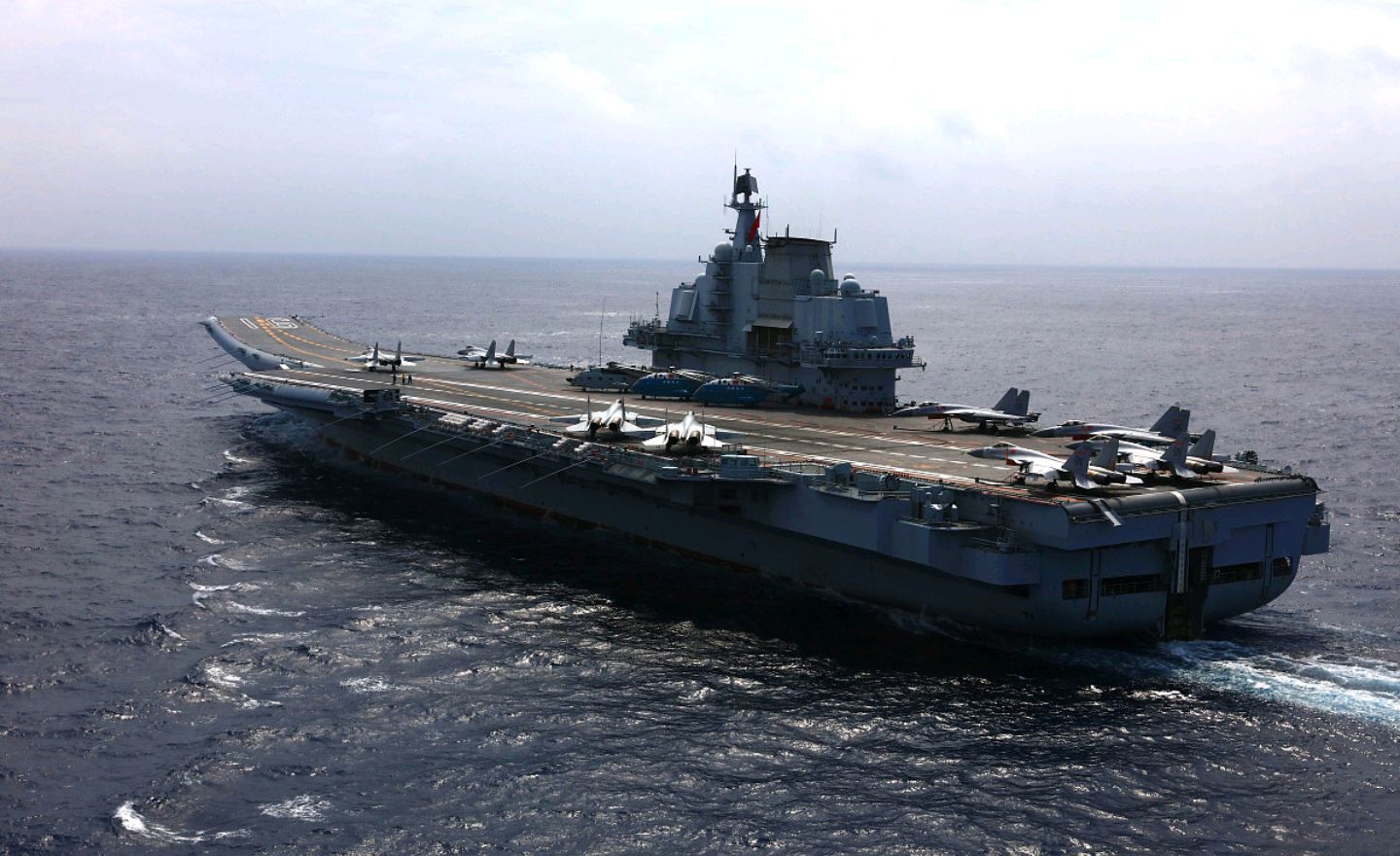 航空母舰的来历，航空母舰的起源与发展