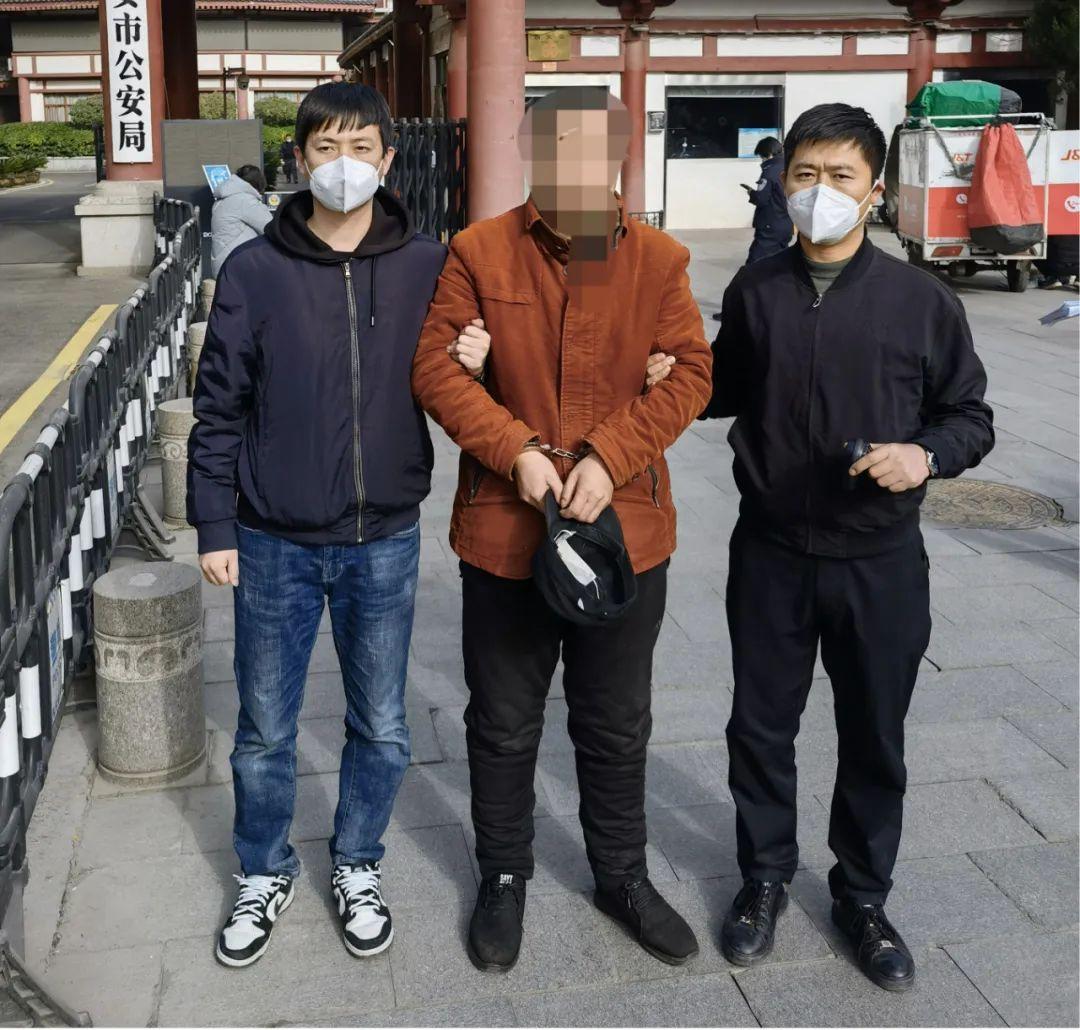 今日头条新闻，引领信息时代的新闻资讯平台，今日头条新闻，信息时代领先的新闻资讯引领者