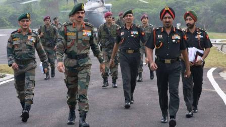 最新一期军事观察室深度解析,全球军事动态与中国国防建设洞察,全球军事动态深度解析,中国国防建设与全球军事观察室洞察