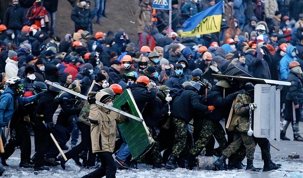 俄罗斯陷入最大困境,挑战与未来的展望,俄罗斯面临的挑战与未来展望,陷入最大困境的出路