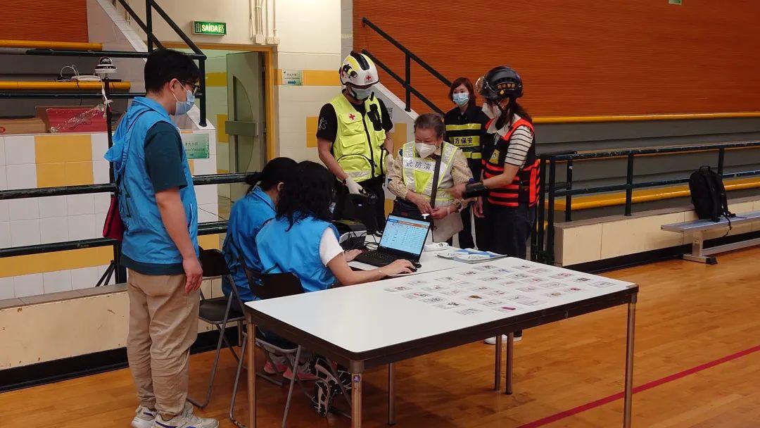 揭秘澳门六开彩结果背后的秘密，一场数字与命运的博弈，澳门六开彩结果揭秘，数字博弈与命运之轮的背后真相