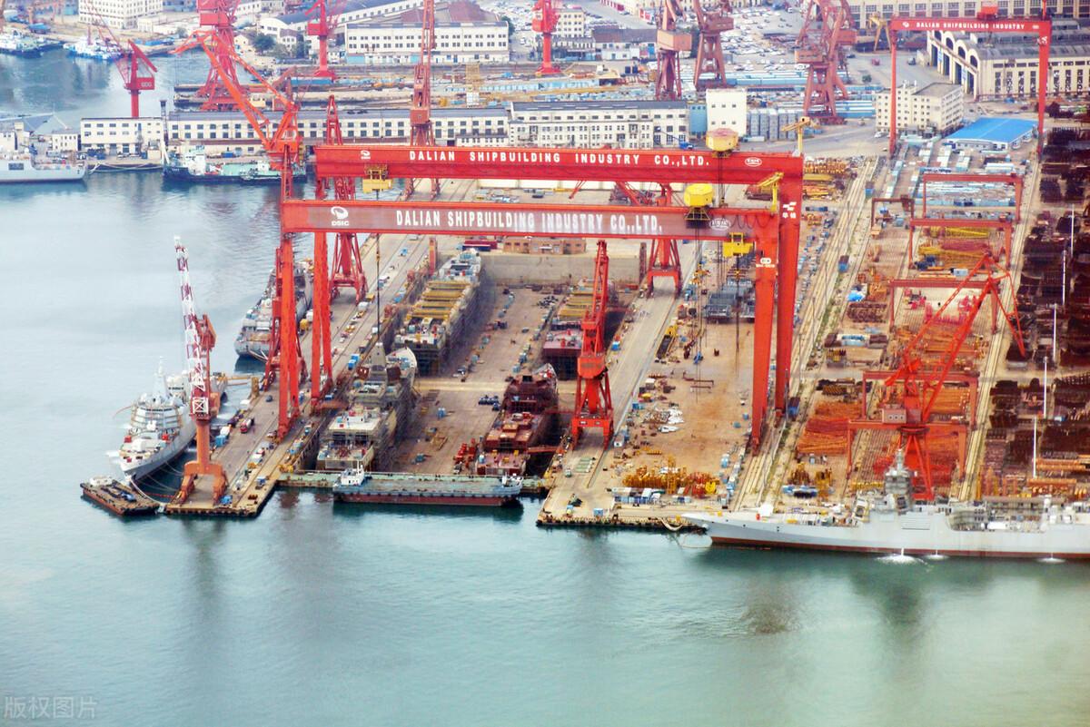 探索未来之路,055型驱逐舰的未来发展,探索未来之路,055型驱逐舰的未来发展展望