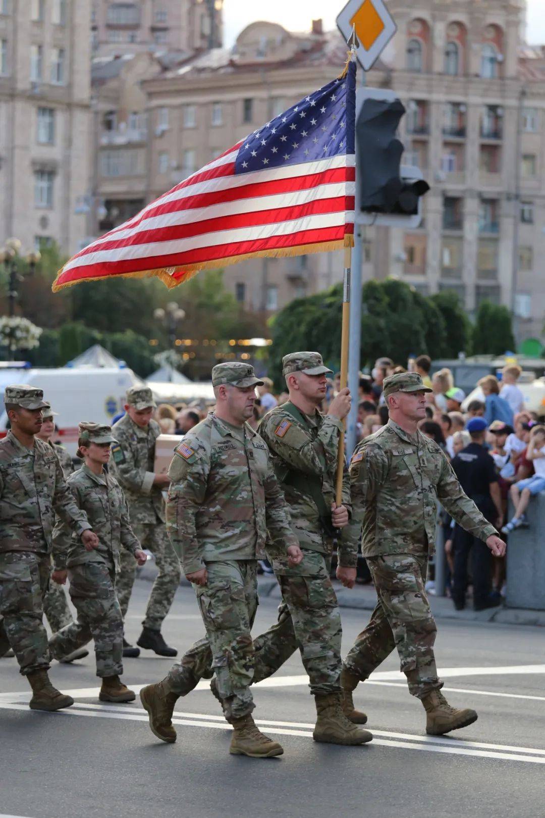 阅兵视频2021完整版,展现国家力量与荣耀,「2021阅兵盛典回顾,展现国家力量与荣耀的震撼瞬间」