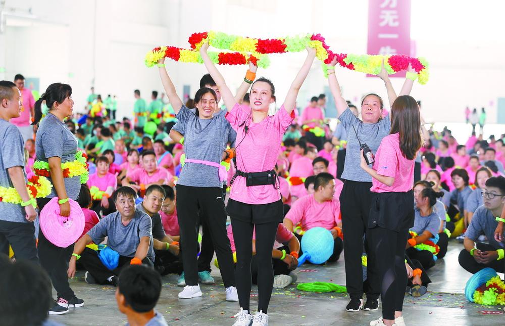 国庆70周年阅兵致敬方阵,荣耀与力量的展现,国庆70周年阅兵致敬方阵,荣耀与力量的盛大展现