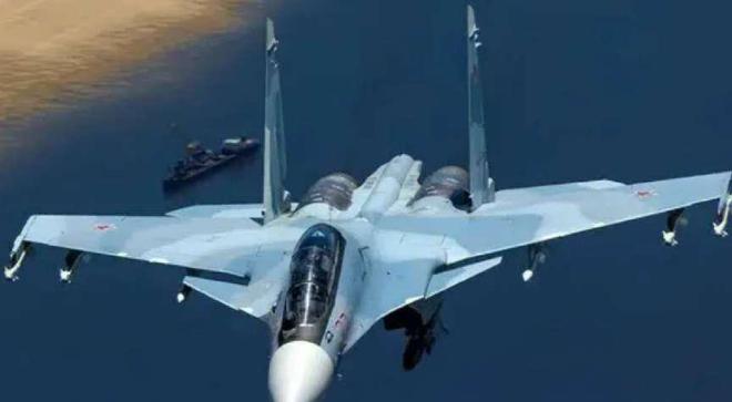 苏-27战斗机与中国的相遇,一段跨越时空的军贸佳话,苏-27战斗机与中国,跨越时空的军贸情缘