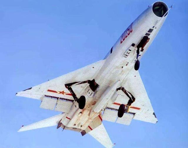 歼八战斗机发展图，中国空军战斗力的卓越象征，歼八战斗机发展图谱，中国空军战斗力的辉煌象征