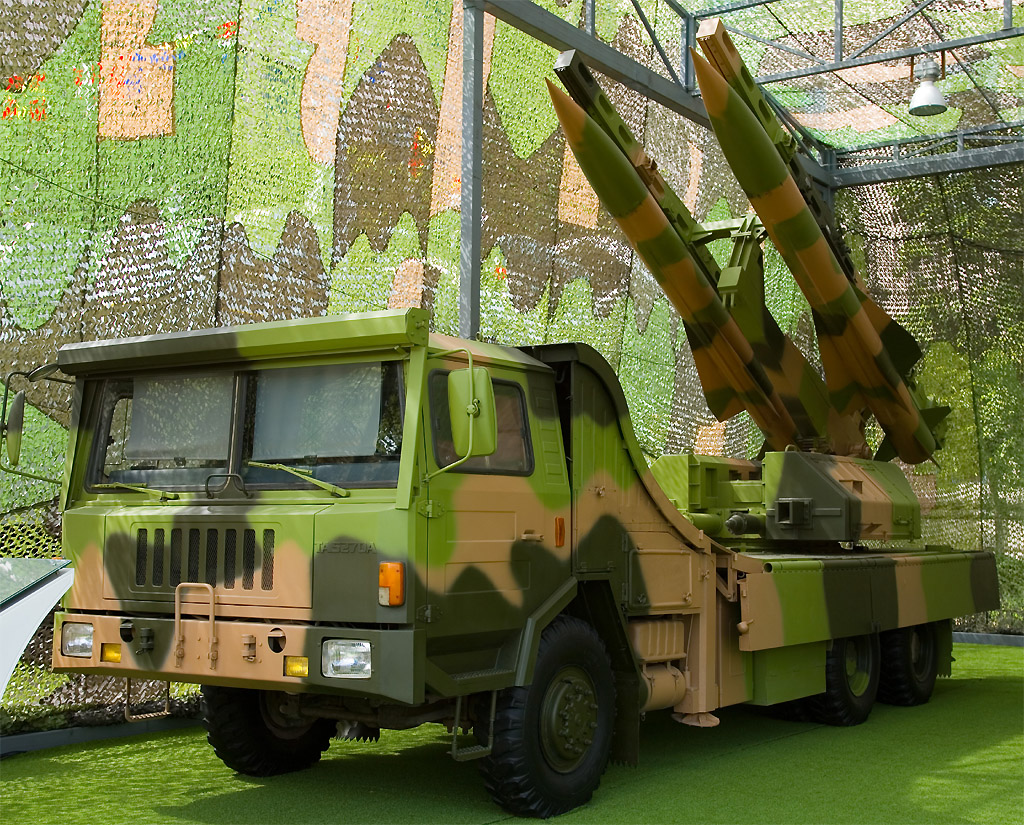 红旗-12地空导弹车,中国国防力量的坚实支柱,红旗-12地空导弹车,中国国防力量的核心支柱