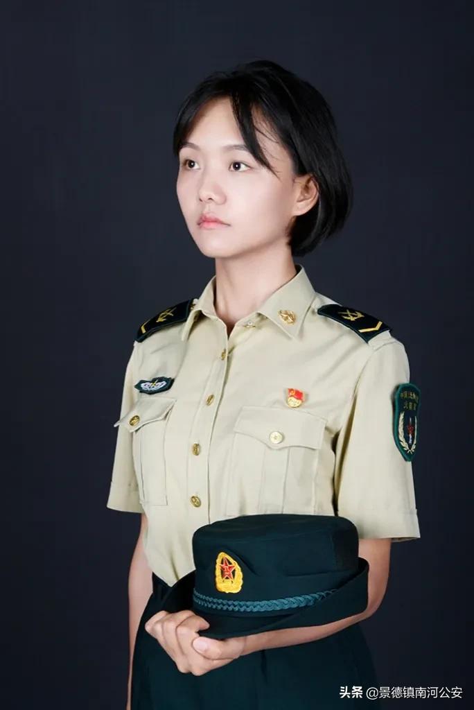 中国女兵,单人高清图片的魅力展现,中国女兵的魅力,单人高清图片展现风采