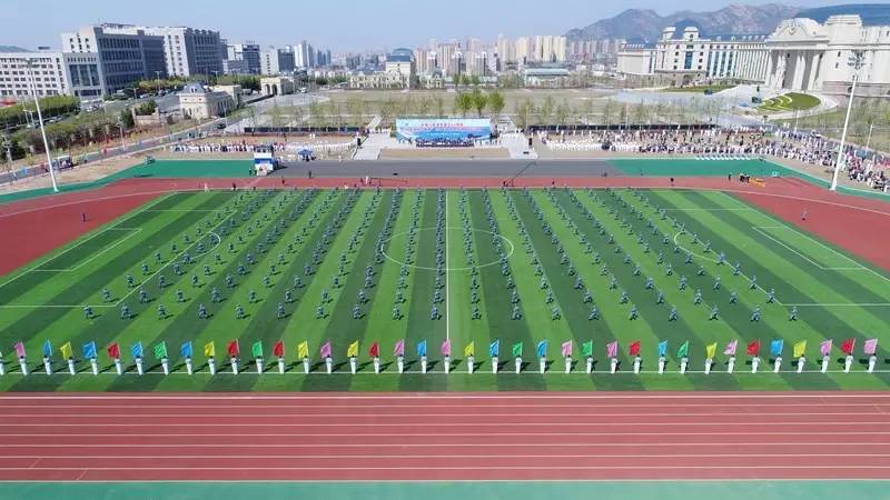 大连潜艇兵学院,培养精英人才的摇篮,大连潜艇兵学院,精英人才的培育摇篮