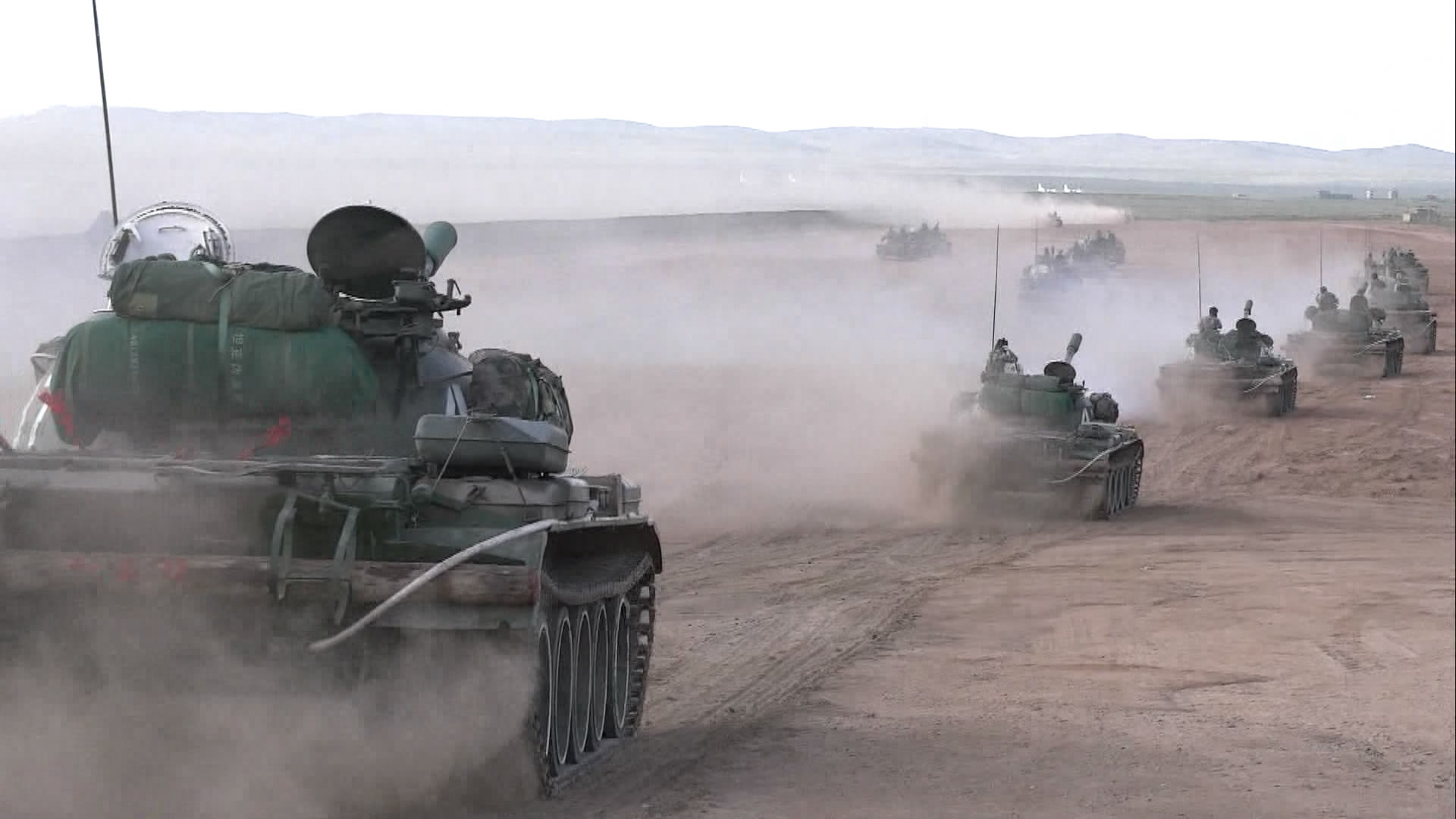 2016朱日和军演全纪实（四），朱日和军演第四部分全纪实，揭秘军事行动背后的故事