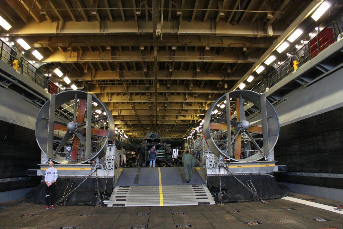 黄蜂级两栖攻击舰的发展历程,黄蜂级两栖攻击舰的崛起之路