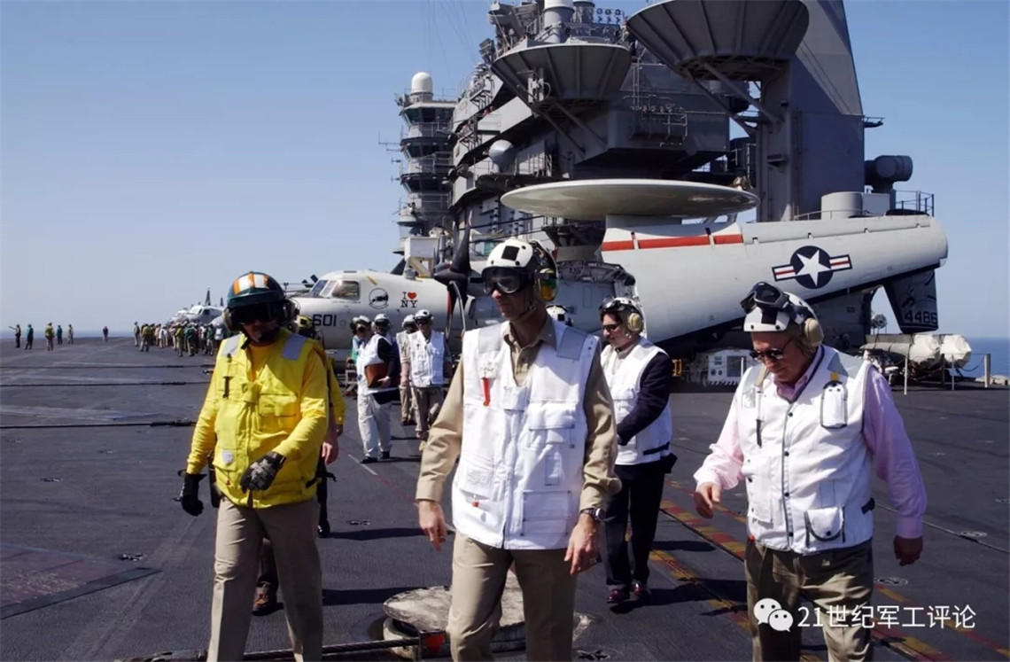 航空母舰,承载多样人才与壮志凌云,航空母舰,人才壮志的汇聚之舟