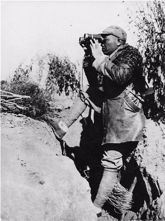 中国人民志愿军在伟大领袖的带领下,中国人民志愿军在伟大领袖的领导下奋勇抗战