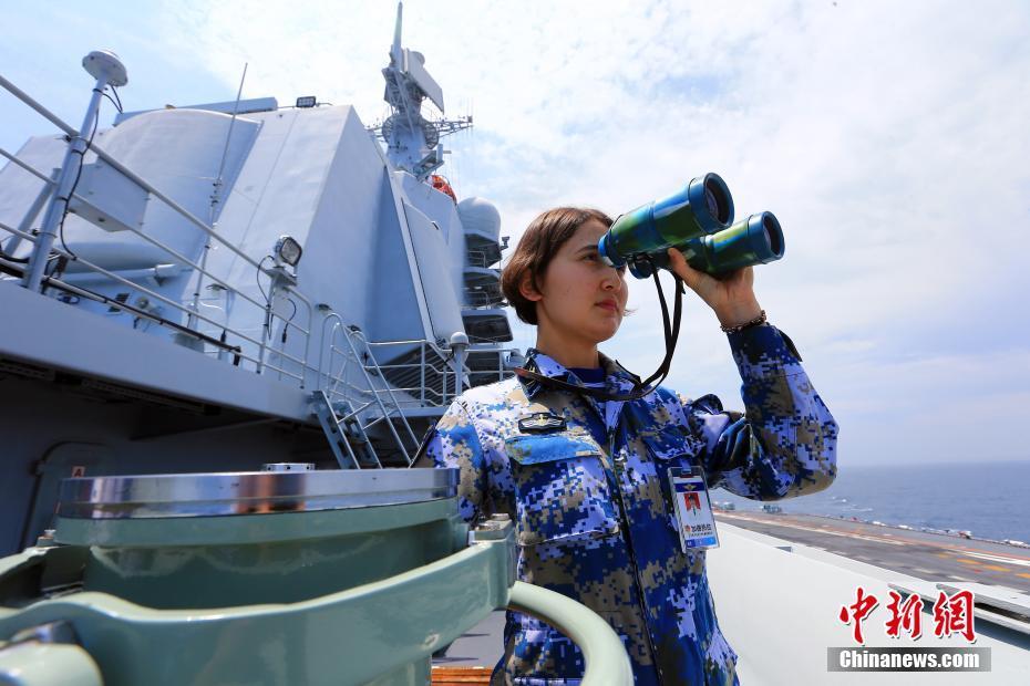 三军仪仗队中的海军女兵,荣耀与担当,三军仪仗队中的海军女兵,荣耀与担当之旅