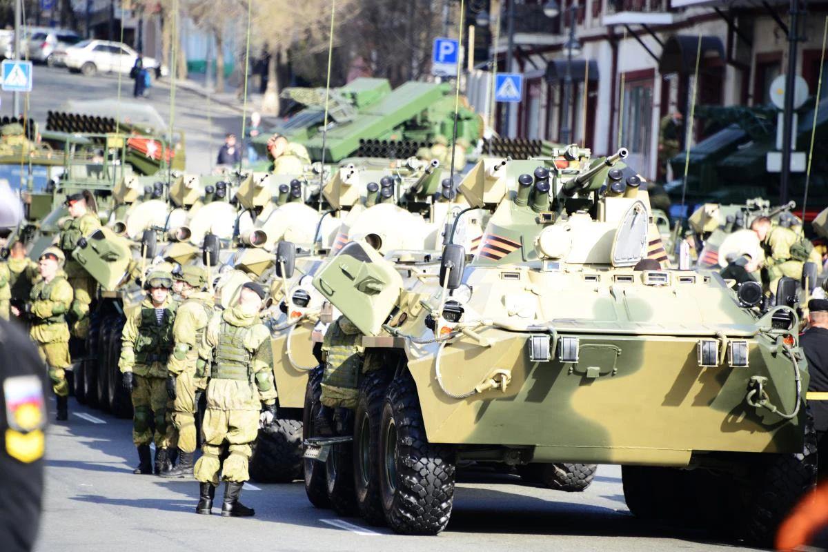 俄罗斯海参崴胜利日大阅兵,展现力量与荣耀,俄罗斯海参崴胜利日大阅兵,力量与荣耀的展现