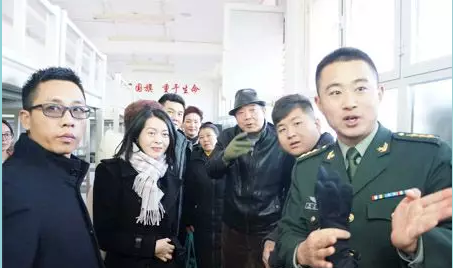 国旗护卫队与三军仪仗队,职责与任务的差异,国旗护卫队与三军仪仗队职责任务差异解析