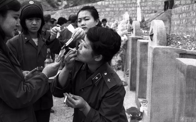 中国女兵,坚韧与力量的全身展现,中国女兵,坚韧与力量的完美展现