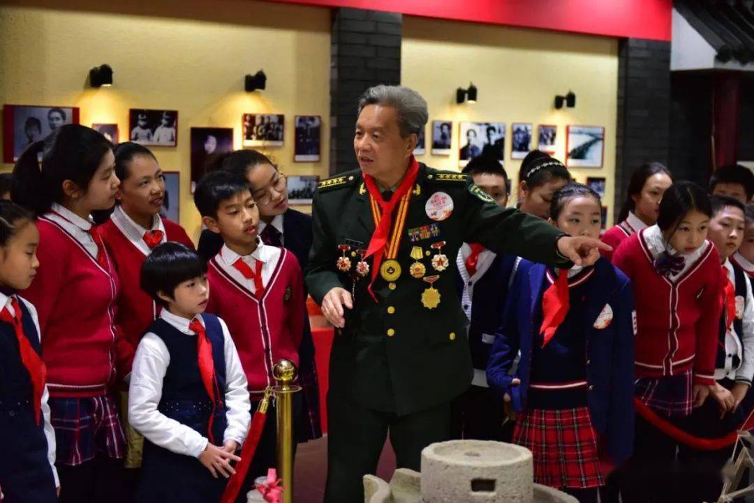 国旗下讲话，纪念抗美援朝七十周年，纪念抗美援朝七十周年，国旗下铭记历史，传承英雄精神