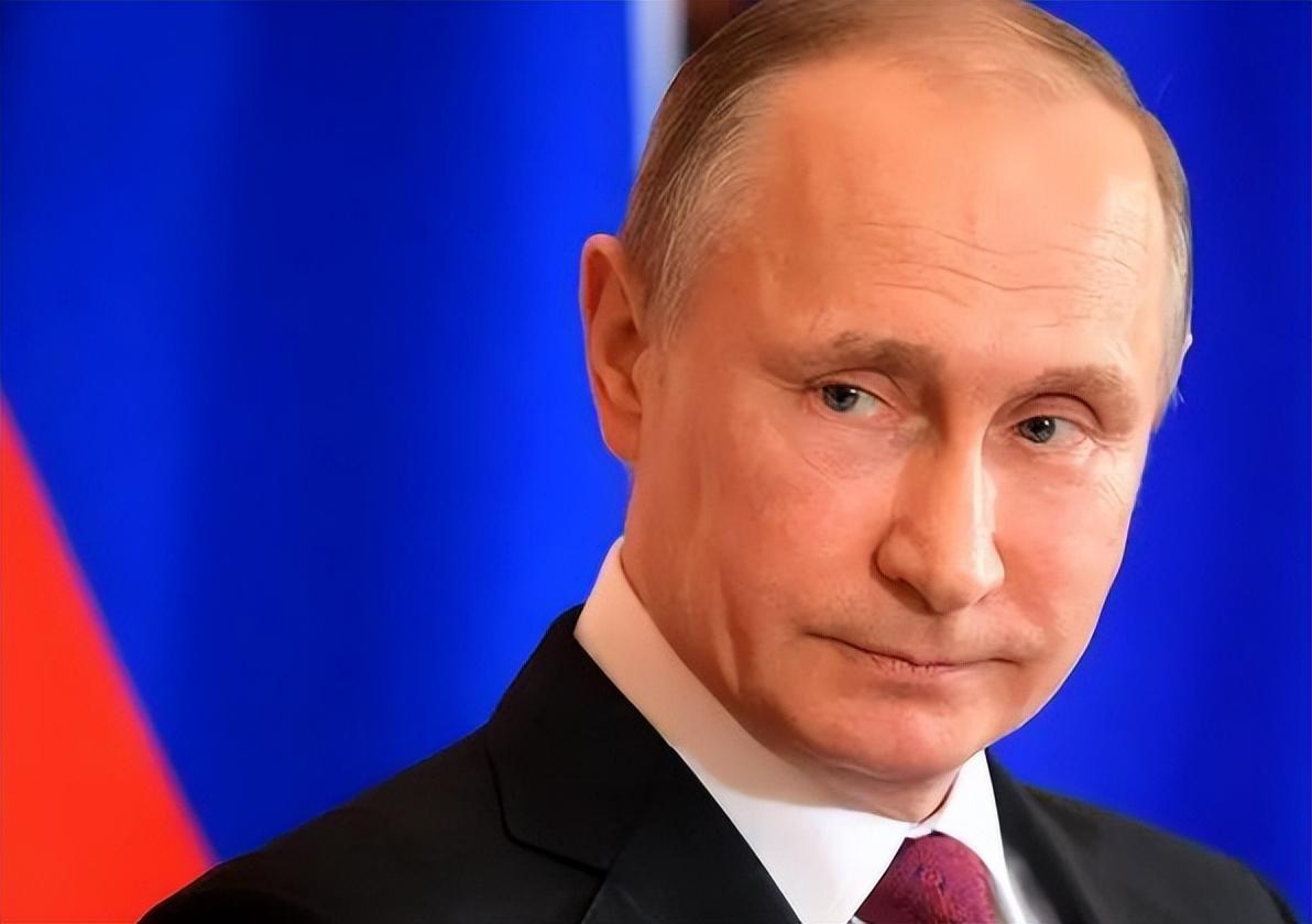 航母山东舰,静默中的力量展现,山东舰,静默中的力量展现,航母之骄傲