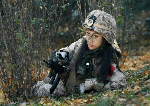 中国女特种兵在战场上的非凡勇气——生孩子的事迹,中国女特种兵战场上的非凡勇气与生育事迹的双重震撼
