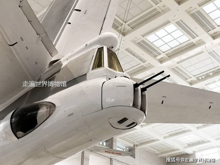 中国歼击机轰炸机，空中力量的骄傲，中国歼击机轰炸机，空中力量的璀璨明珠