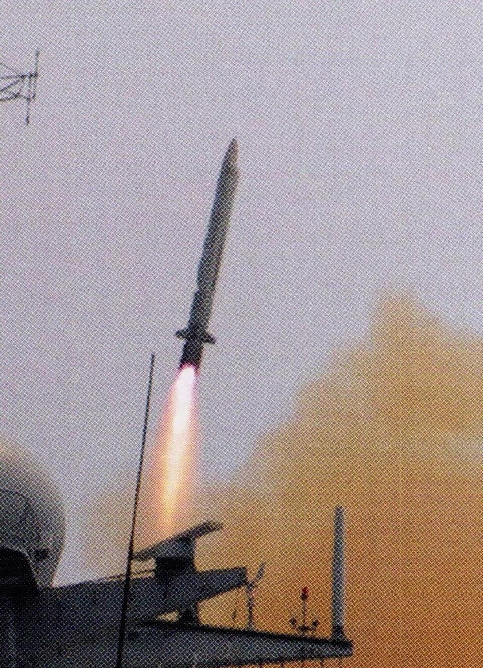 中国最好的巡航导弹，威力与技术的完美结合，中国顶尖巡航导弹，威力与技术的极致融合