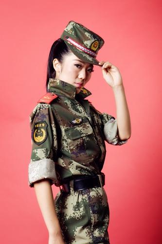 中国女兵,图片中的美丽与力量,中国女兵的美丽与力量,图片展现风采