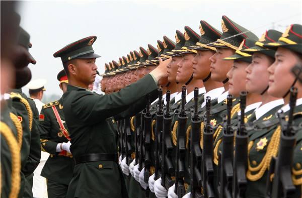 三军仪仗队男兵身高的要求,三军仪仗队男兵身高要求揭秘