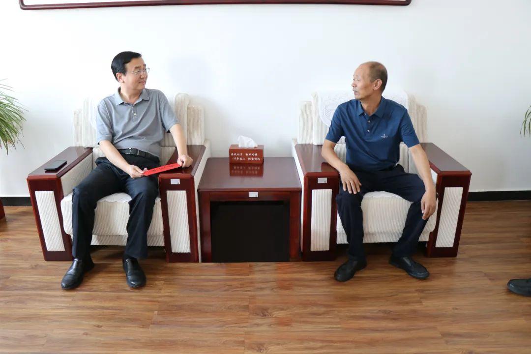 八一勋章与一等功荣誉待遇,彰显国家褒奖与尊崇,八一勋章与一等功荣誉待遇,彰显国家褒奖与尊崇的典范