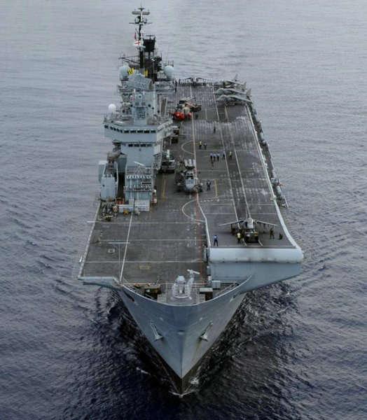 日本翔凤级轻型航空母舰,探究其背景、特点与影响,日本翔凤级轻型航空母舰,背景、特点与影响探究