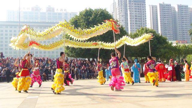 国庆阅兵方队，整齐一律中展现的形式美法则，国庆阅兵方队展现的形式美法则，整齐一律中的震撼力量