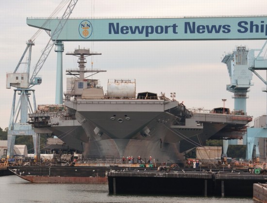 福特号航空母舰与福特汽车,两大福特的卓越成就,福特航母与汽车,两大福特的辉煌成就对比