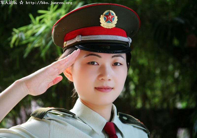 中国女兵最漂亮的照片高清——展现新时代巾帼英雄的风采,中国女兵最美丽瞬间,新时代巾帼英雄风采高清照片展示