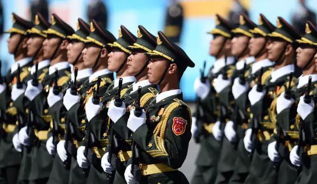 2019年阅兵第一个方队,展现国家力量与荣耀,2019阅兵首方队展现国家力量与荣耀